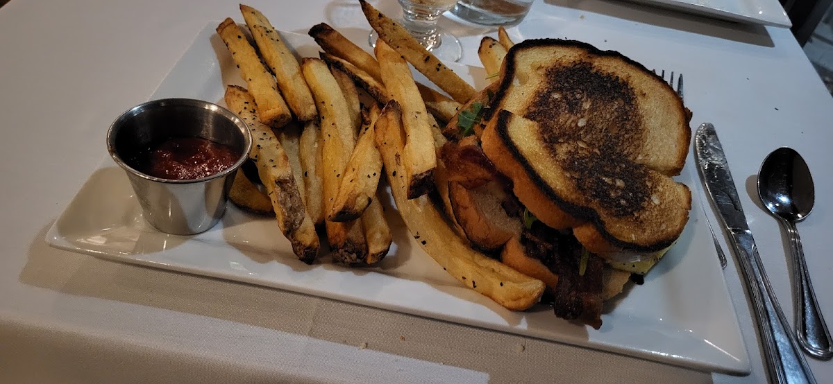 The Garden Grille & Lounge Ogden-8